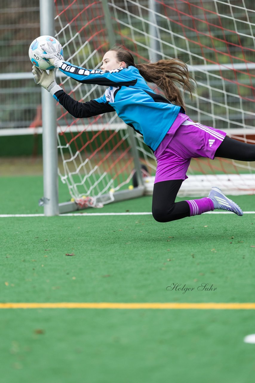 Bild 52 - wBJ VfL Pinneberg - Eimsbuettler TV2 : Ergebnis: 3:5
